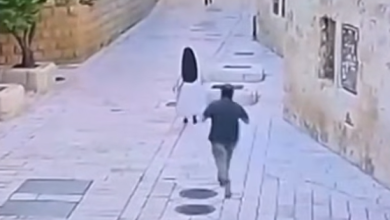 Photo of لائحة اتهام ضد مستوطن اعتدى على راهبة مسيحية قرب قبر داوود في القدس