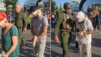 Photo of نشطاء هولنديون يحاكون تعذيب الاحتلال للأسرى الفلسطينيين (شاهد)