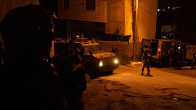 Photo of تخللها مواجهات.. الاحتلال يشن حملة دهم واعتقالات في الضفة الغربية