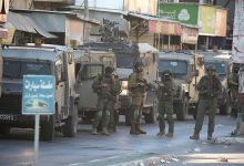 Photo of مداهمات واعتقالات بالضفة والقدس ومستوطنون يقتحمون “قبر يوسف”