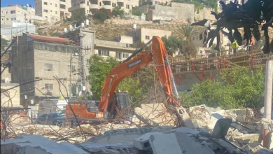 Photo of الاحتلال يهدم 15 منزلاً في برطعة جنوب غرب جنين (شاهد)