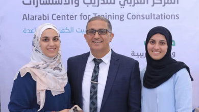 Photo of رحل ليلحق بـ”أقماره السبعة”.. منصات التواصل تنعى الطبيب الصابر جمال نعيم (شاهد)