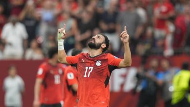 Photo of مصر تحقق فوزها المونديالي الأول وتنفرد بصدارة مجموعتها