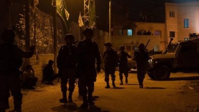 Photo of اعتقال خمسة فلسطينيين خلال اقتحامات إسرائيلية متفرقة في الضفة الغربية