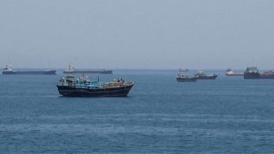 Photo of إيران تتمسك بحقها في إدارة مضيق هرمز وتحذر دول الخليج من الانحياز لواشنطن