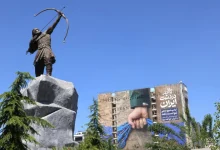Photo of إيران تتهم واشنطن بخرق وقف إطلاق النار وتتوعد برد أوسع على الهجوم الأميركي