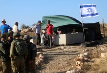 Photo of مستوطنون يقيمون بؤرتين استيطانيتين وينفذون اعتداءات على ممتلكات الفلسطينيين في الضفة الغربية