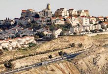 Photo of الحكومة الإسرائيلية تقر أكثر من مليار شيكل لشق طرق تخدم مستوطنات جديدة في الضفة الغربية