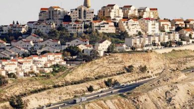 Photo of الحكومة الإسرائيلية تقر أكثر من مليار شيكل لشق طرق تخدم مستوطنات جديدة في الضفة الغربية