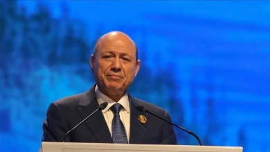 Photo of اليمن.. العليمي يوجه بالتزام أقصى درجات اليقظة “لمواجهة تصعيد الحوثيين”
