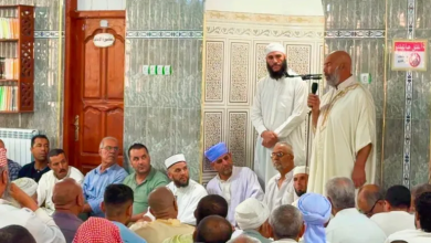 Photo of لم تكتفيا بالعفو ورفض تسلُّم الدية.. موقف إنساني مهيب لعائلتي ضحايا “فاجعة زهانة” (شاهد)