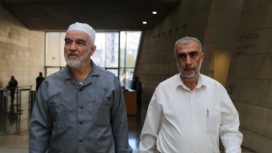 Photo of الشيخان رائد صلاح وكمال خطيب يعزيان أمير قطر بوفاة الأمير الوالد الشيخ حمد بن خليفة آل ثاني