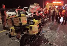 Photo of مصرع فتى من الرينة وإصابة شاب بحادث طرق مروع على شارع 6