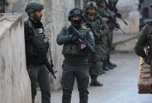 Photo of اعتقالات ومداهمات إسرائيلية واسعة في الضفة الغربية تطال جنين ونابلس والخليل ورام الله