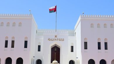 Photo of سلطنة عُمان تستدعي السفير الإيراني وتسلّمه مذكرة احتجاج بعد استهداف مواقع بطائرات مسيّرة