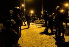 Photo of قوات الاحتلال تقتحم مدنًا وبلدات بالضفة الغربية وتنفذ حملة اعتقالات ومداهمات
