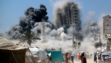 Photo of شهيد متأثرًا بجراحه واستمرار القصف الإسرائيلي على مناطق متفرقة في قطاع غزة