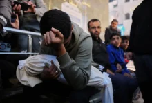 Photo of الاحتلال يواصل خرق التهدئة لليوم الـ295.. قصف وعمليات نسف في غزة وارتفاع حصيلة الشهداء إلى 73,341