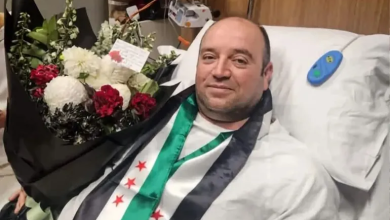 Photo of أستراليا تسقط تهمتي الاعتداء والملاحقة عن بطل هجوم بوندي (فيديو)