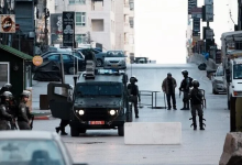Photo of إصابة فلسطينيين أحدهما طفل برصاص الاحتلال وسط الضفة