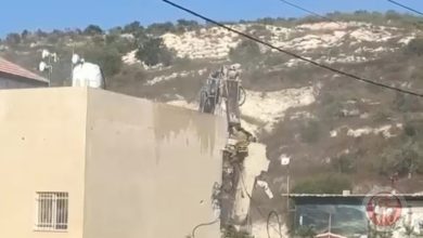 Photo of الاحتلال يهدم 12 منشأة تجارية قرب جنين