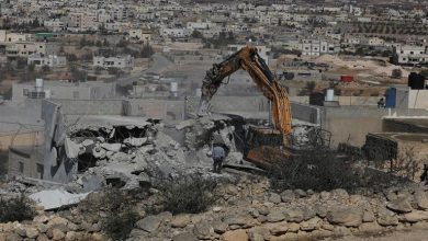 Photo of الاحتلال يهدم منزلا ومنشأة في رام الله ويخطر بهدم أخرى في جنين