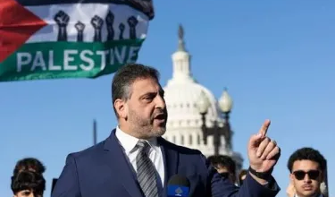 Photo of بعد سنوات من الملاحقة بالمطارات.. القضاء الأمريكي ينصف أسامة أبو ارشيد