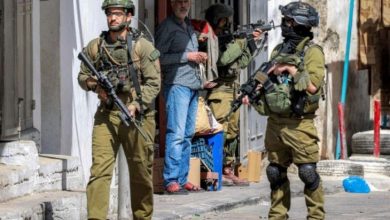 Photo of اعتقال 10 فلسطينيين وإصابة 3 خلال اقتحامات إسرائيلية في الضفة الغربية