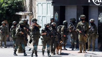 Photo of 28 بعثة دبلوماسية تزور مخيم قلنديا للاطلاع على الانتهاكات الإسرائيلية