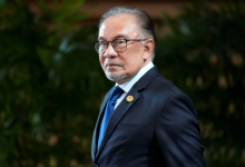 Photo of “لن نكون ممرا يغذي فظائع إسرائيل”.. أنور إبراهيم يعلن موقف ماليزيا من شحنات الترانزيت (فيديو)