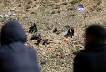 Photo of رفض خافت لإرهاب المستوطنين وإدانة قوية لحكومة نتنياهو