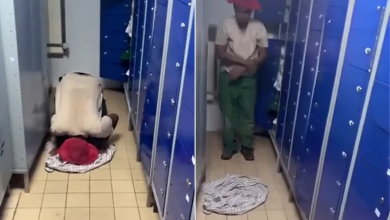 Photo of شتم زميليه وهما يصليان ففُصل.. كيف تحولت واقعة “كراهية” إلى حملة لليمين المتطرف بأيرلندا الشمالية؟ (شاهد)