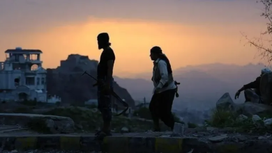 Photo of معارك محتدمة بين الجيش اليمني والحوثيين في لحج وتعز