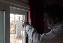 Photo of الضفة.. إرهاب المستوطنين يحاصر عائلة فلسطينية داخل منزلها