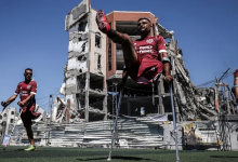 Photo of أهداف على عكازات.. حكاية صمود جديدة في غزة (فيديو)