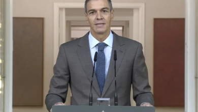 Photo of رئيس الوزراء الإسباني يحل البرلمان ويدعو إلى انتخابات مبكرة