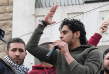 Photo of بين الترحم والإساءة.. هتافات الساروت بمباراة الوحدة والكرامة تشعل الشارع السوري (شاهد)