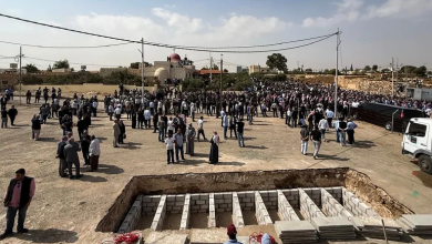 Photo of الكرك تشيع ضحايا هجوم الكنيسة والأردن يؤكد على ملاحقة المتورطين