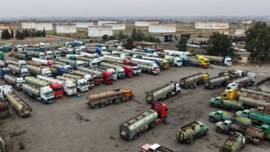 Photo of طوابير طويلة في حلب وإدلب.. ووزارة الطاقة ترسل إمدادات لمعالجة أزمة المازوت (شاهد)