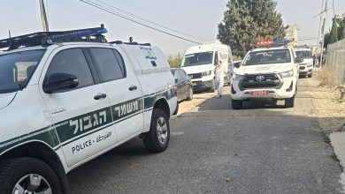Photo of إصابة 3 أشخاص بجريمة إطلاق نار في شفاعمرو وحالة أحدهم خطيرة