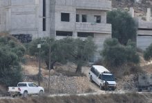Photo of مستوطنون يهاجمون منازل فلسطينية في عورتا والجيش يصيب 5 بالاختناق